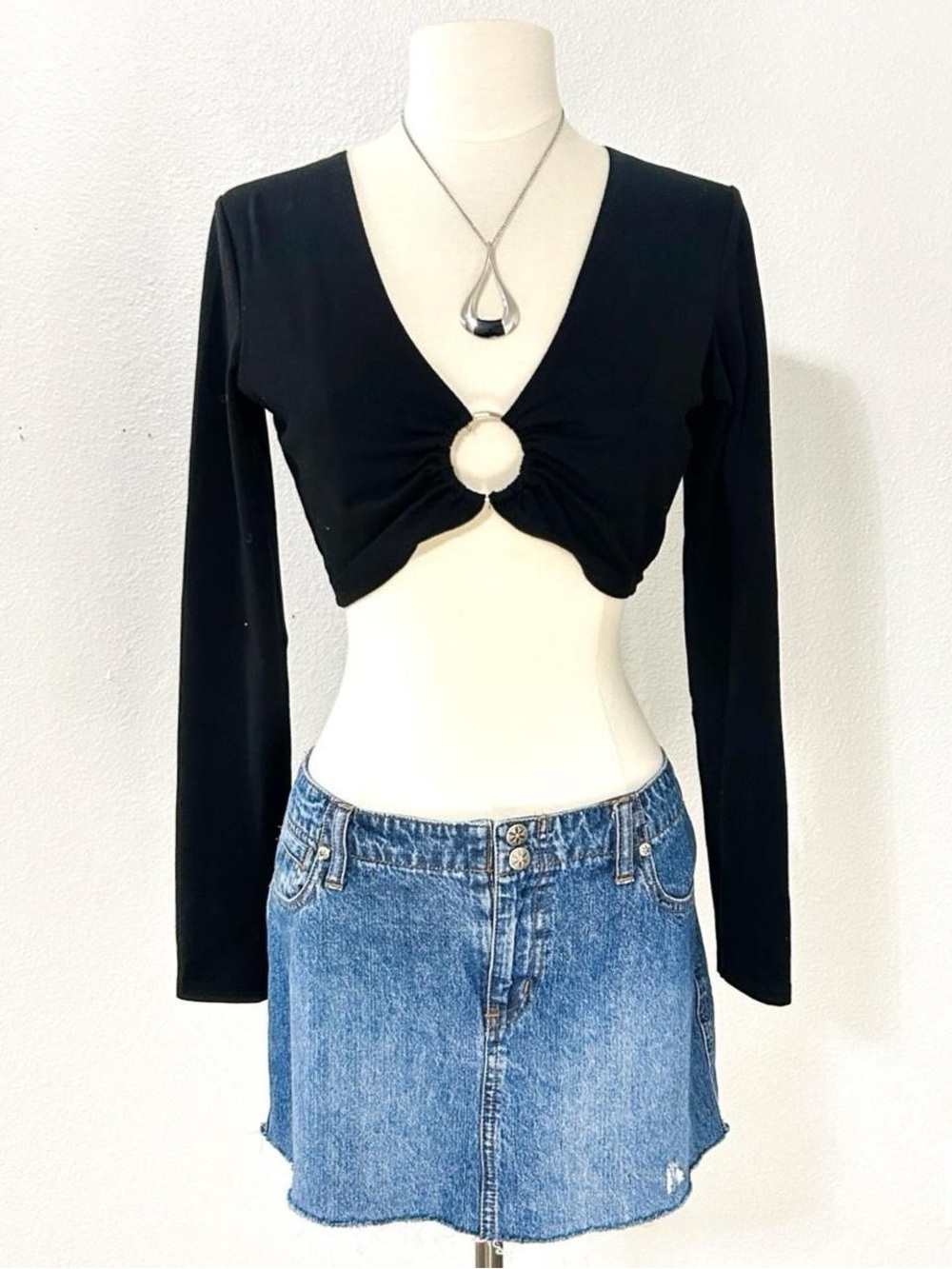 Adika black cropped going out top